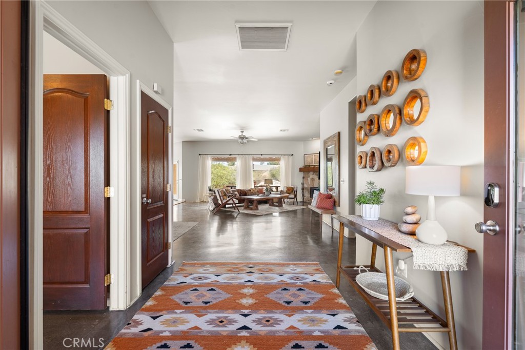 6220 Farrelo Road Yucca Valley, CA 92284 - Photo 6 of 34 Gallery Image 6