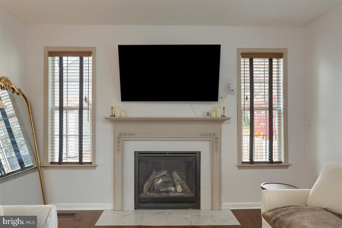 616 Eastpoint Road New Freedom, PA 17349 - Photo 19 of 51 Gas fireplace
