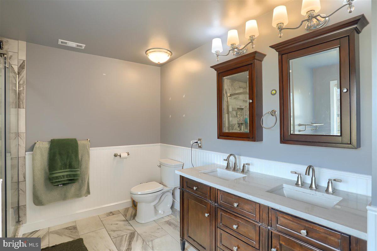 616 Eastpoint Road New Freedom, PA 17349 - Photo 27 of 51 Primary bath