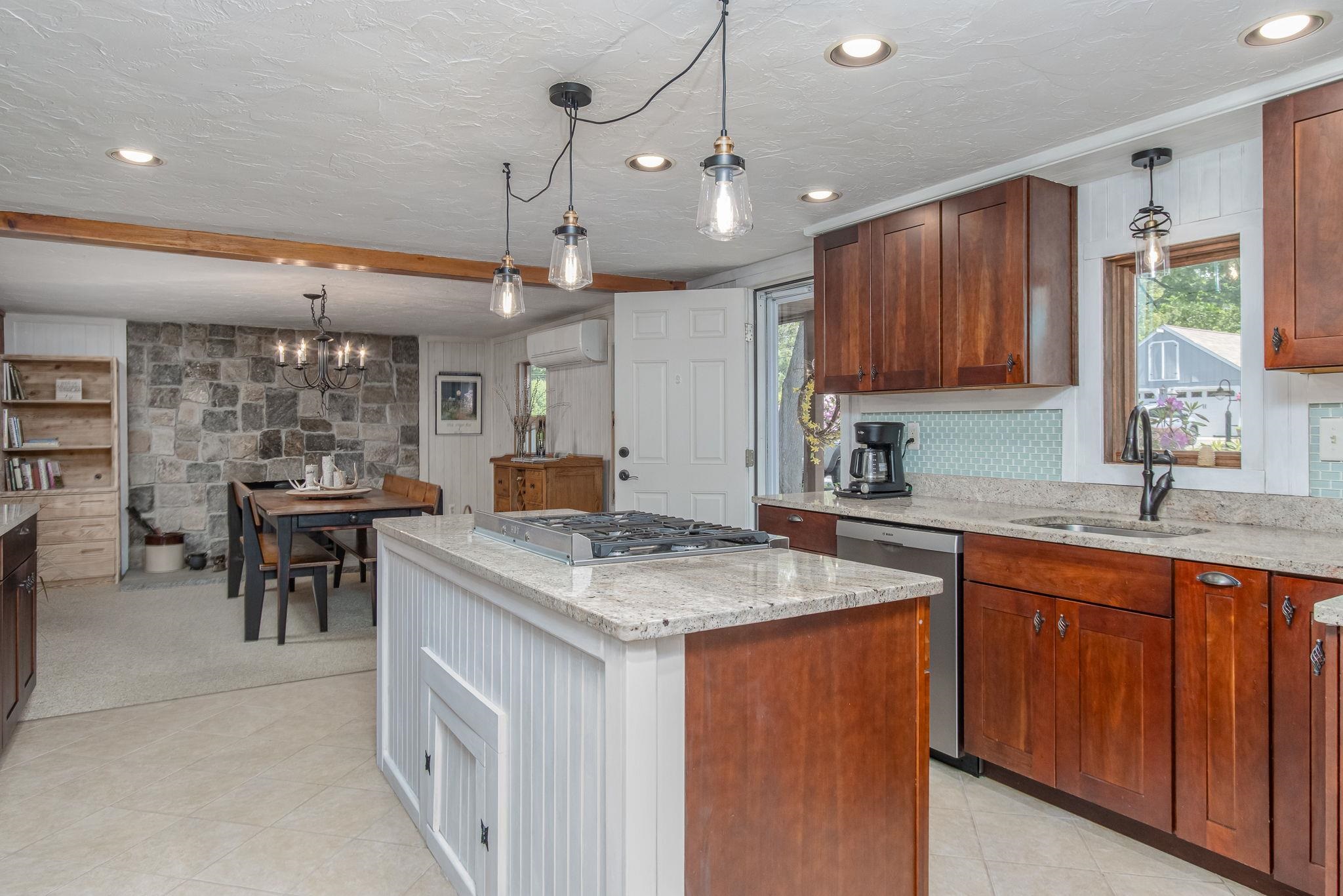 17 Island Pond Road Hampstead, NH 03841 - Photo 21 of 50
