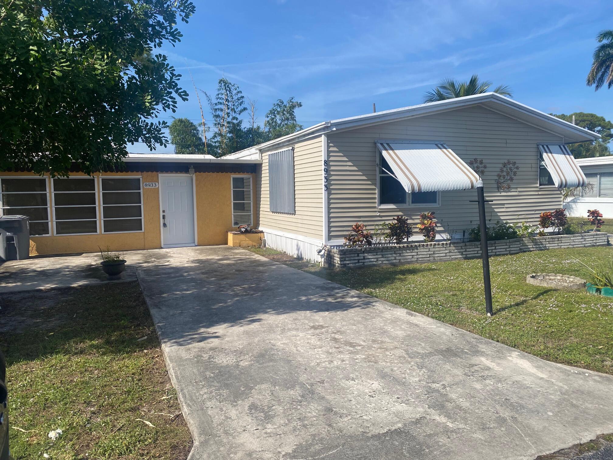 8933 Pine Street Boynton Beach, FL 33436 - Photo 2 of 16 Main/In-Law suite