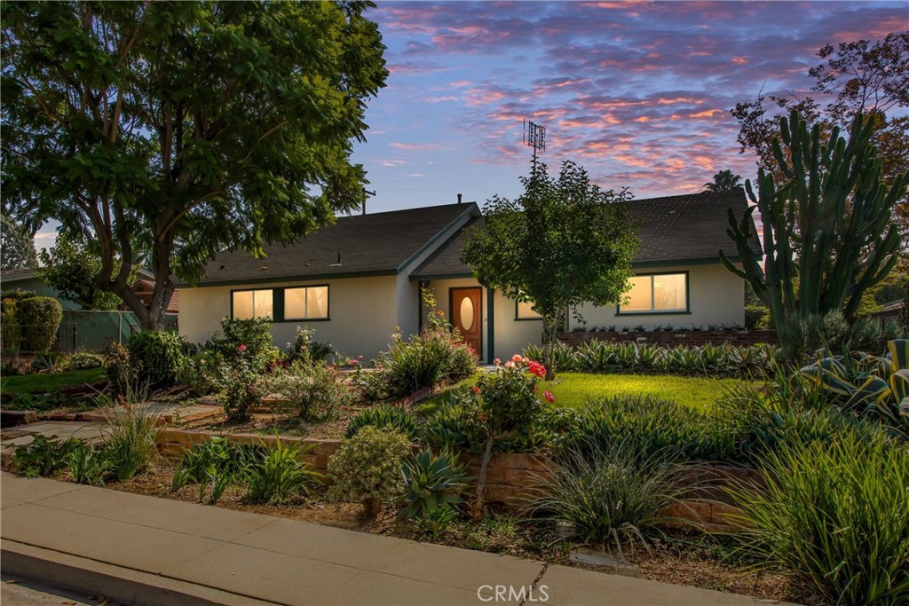 2838 Shenandoah Road Riverside, CA 92506 - Photo 1 of 1 Image altered. Unaltered image is the next image.