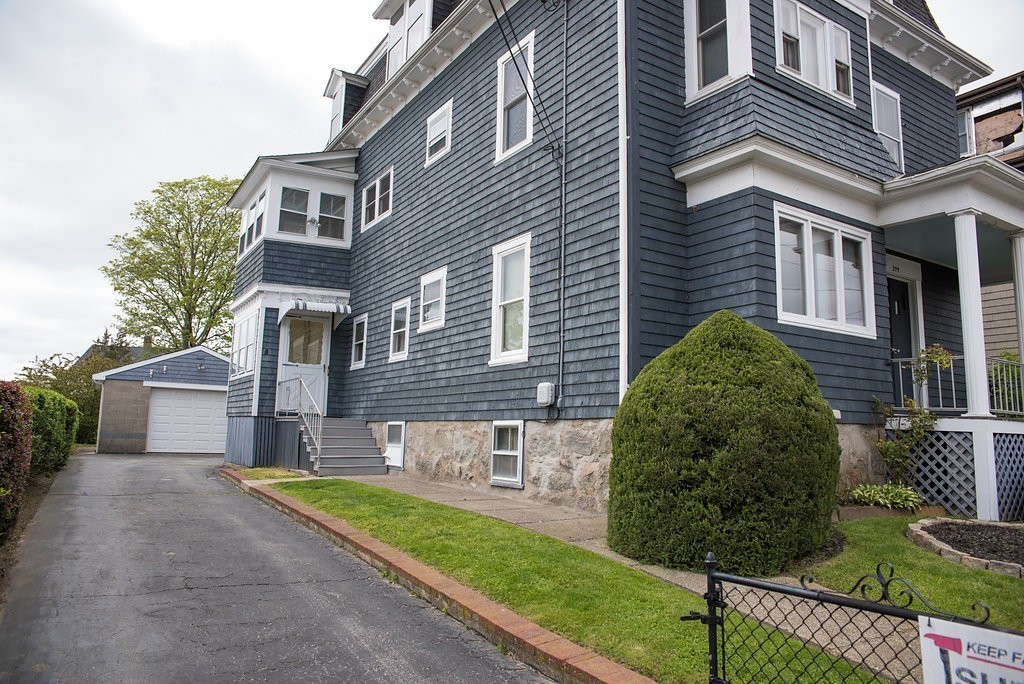 299 Stafford Road Fall River, MA 02721 - Photo 3 of 24