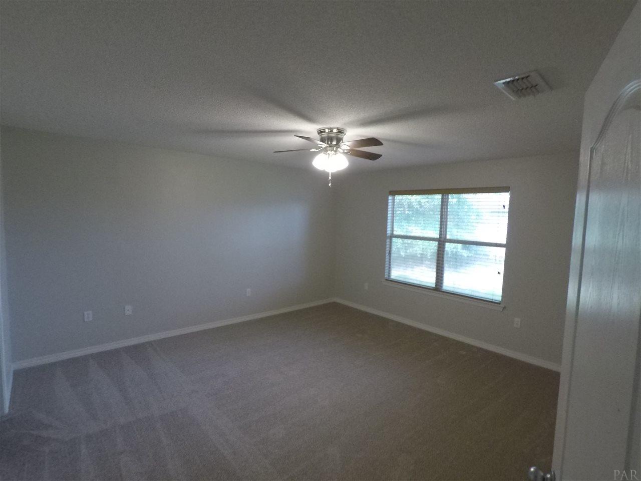 7032 Jacobsview Lane Milton, FL 32570 - Photo 12 of 28
