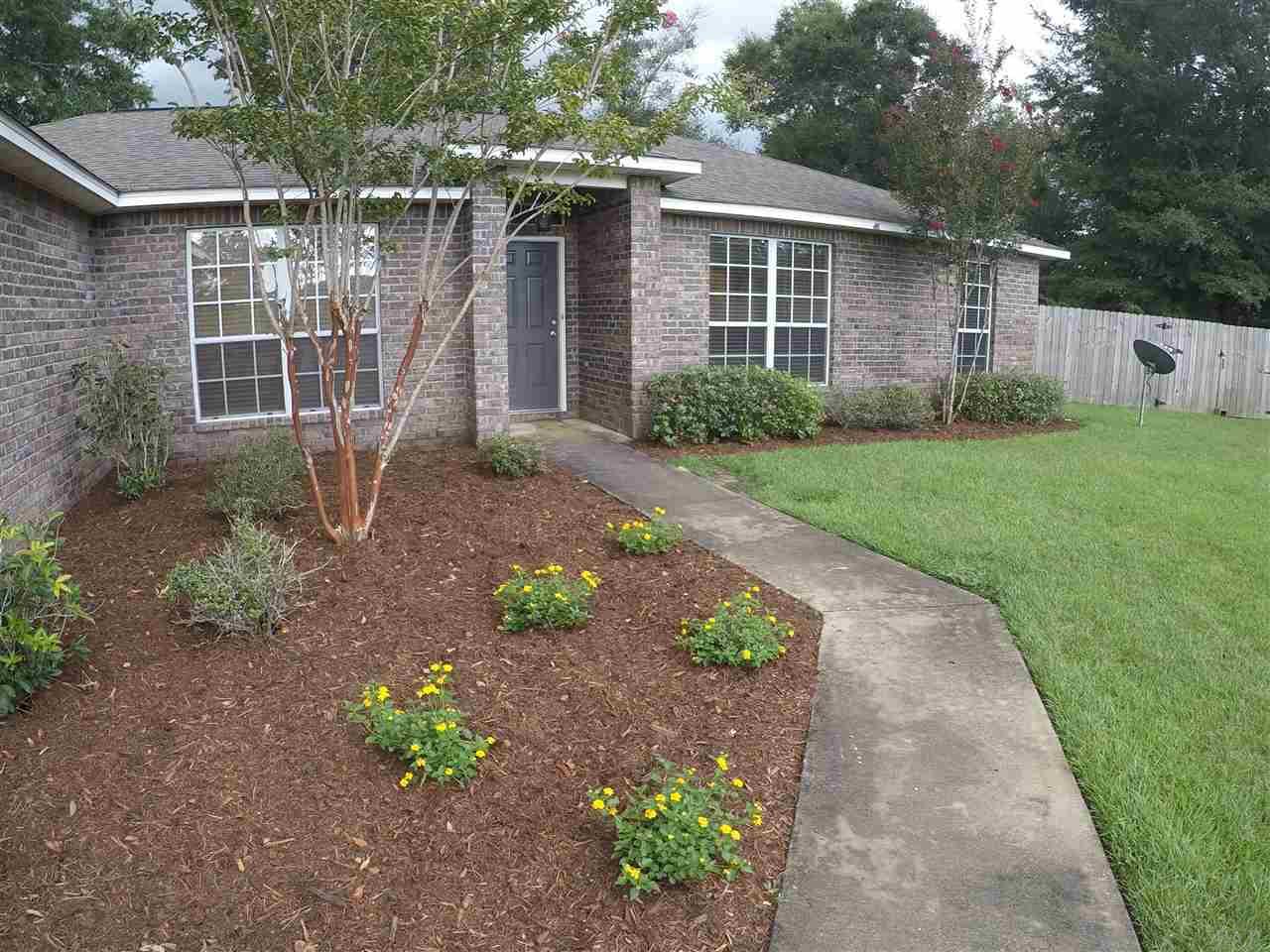 7032 Jacobsview Lane Milton, FL 32570 - Photo 3 of 28