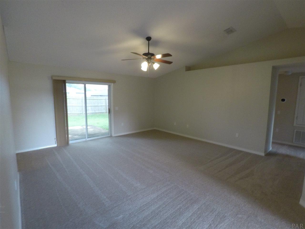 7032 Jacobsview Lane Milton, FL 32570 - Photo 5 of 28