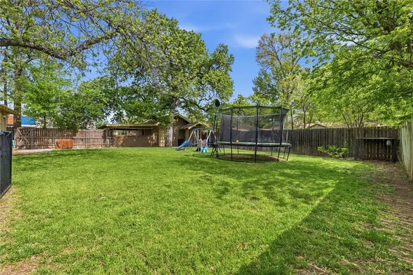 $355,000 | 1700 Austin Avenue, Brownwood, TX 76801