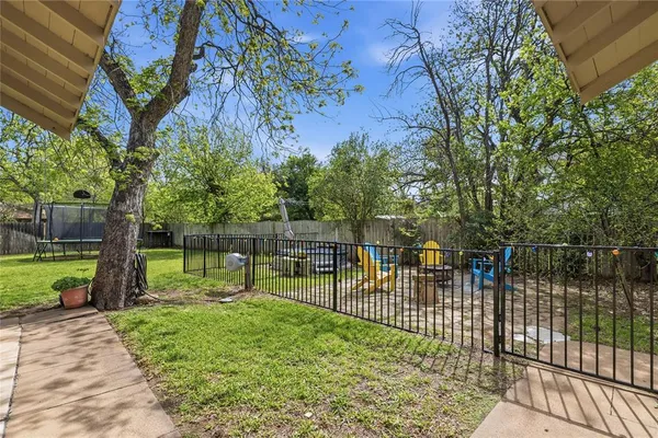 $355,000 | 1700 Austin Avenue, Brownwood, TX 76801