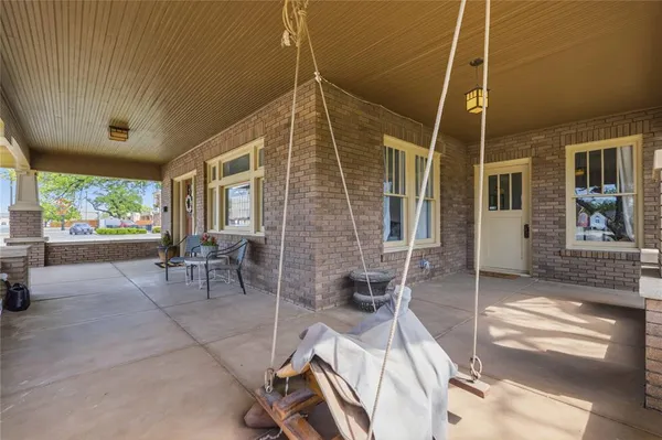 $355,000 | 1700 Austin Avenue, Brownwood, TX 76801