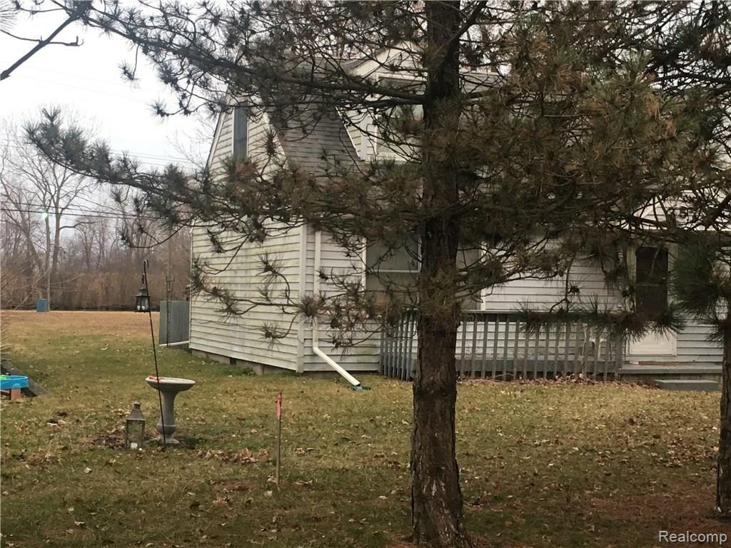 35737 Milleville Road Rockwood, MI 48173 - Photo 12 of 16