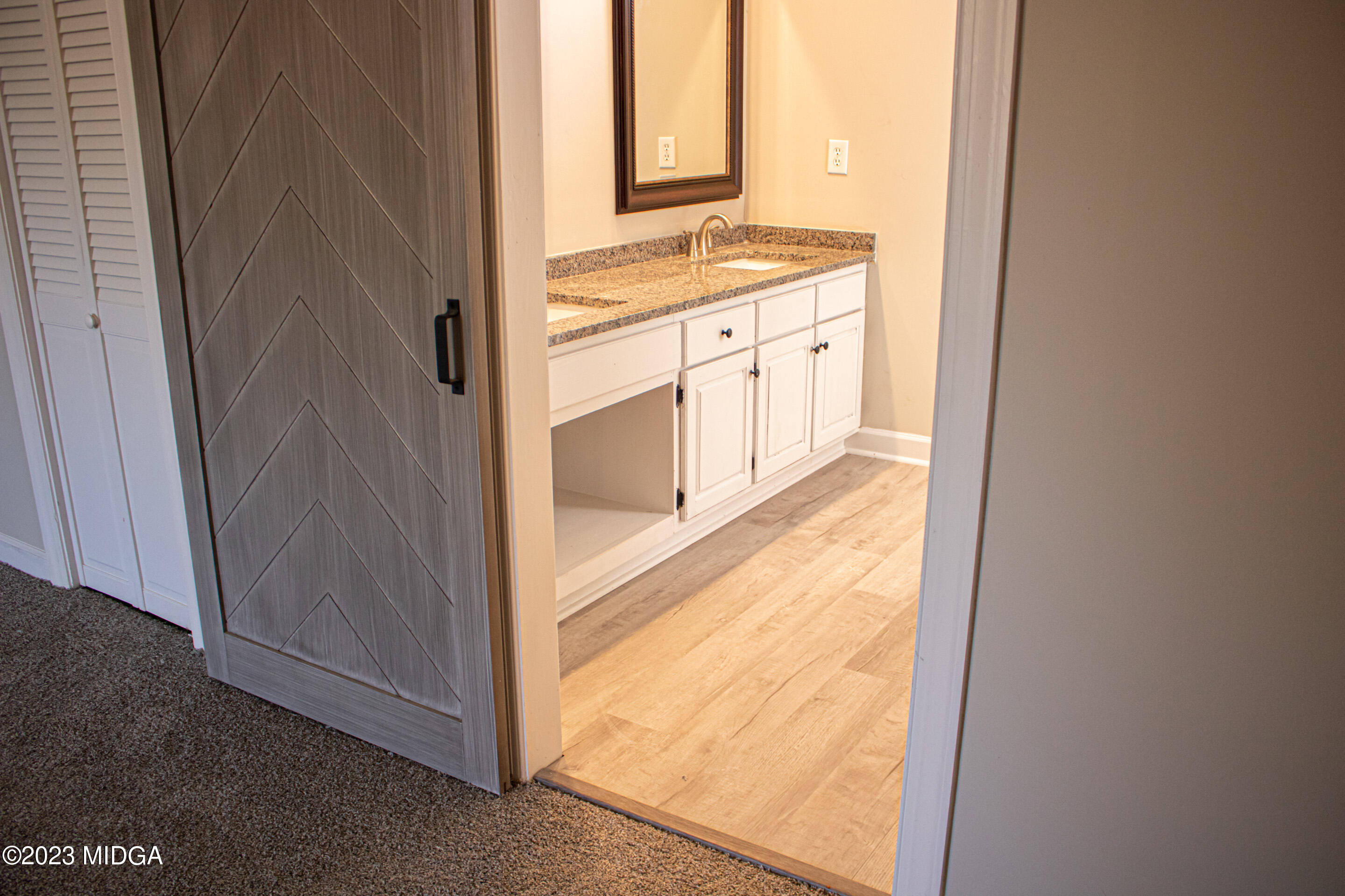 829 Lassiter Road Forsyth, GA 31029 - Photo 32 of 85 a view of a kitchen from window