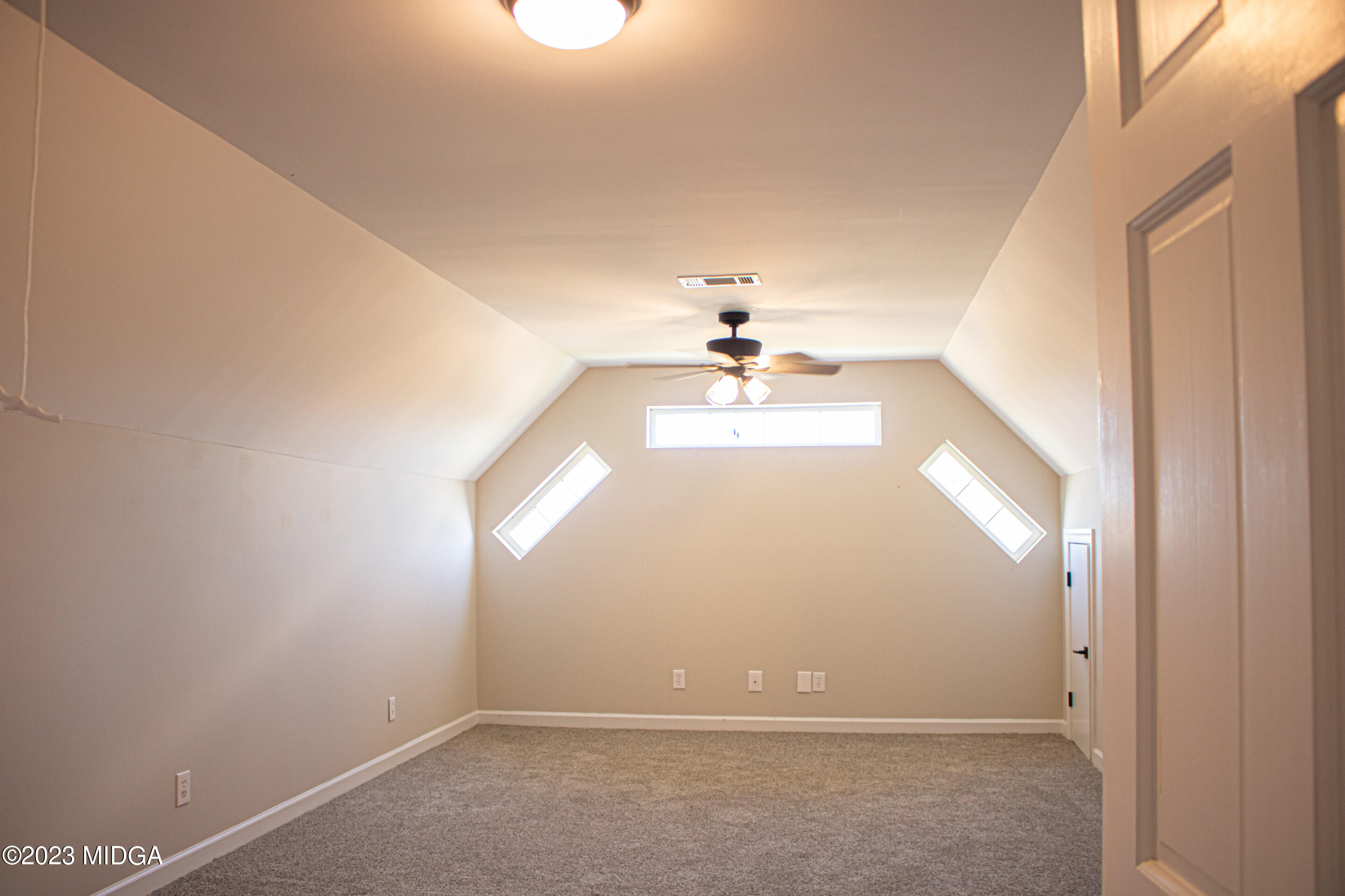 829 Lassiter Road Forsyth, GA 31029 - Photo 35 of 85 a view of an empty room