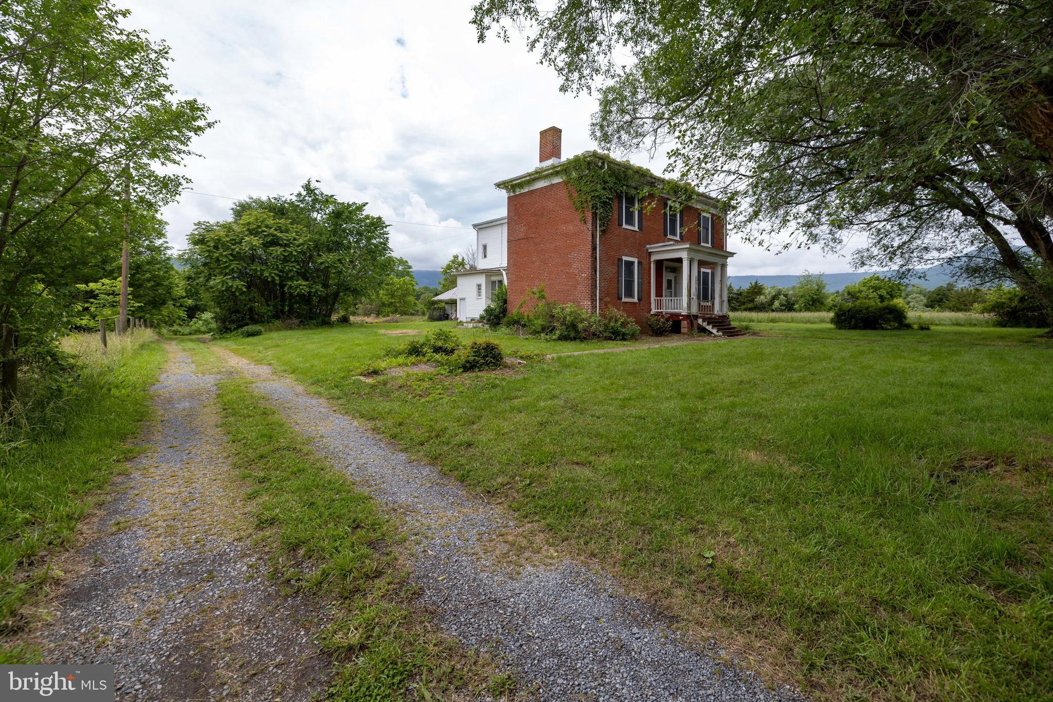 501 South Fork Road Luray, VA 22835 - Photo 45 of 79 a front view of a house with garden
