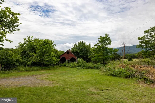 $799,900 | 501 South Fork Road, Luray, VA 22835