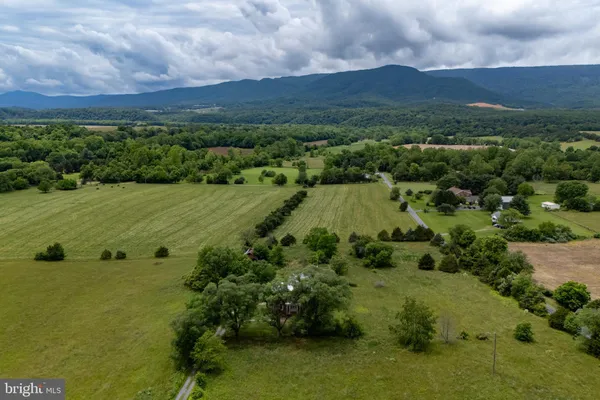$799,900 | 501 South Fork Road, Luray, VA 22835