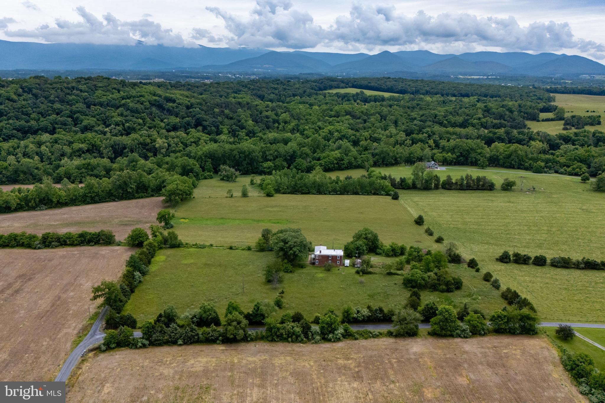 501 South Fork Road Luray, VA 22835 - Photo 73 of 79 an aerial view of a houses with outdoor space