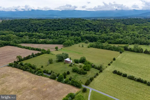 $799,900 | 501 South Fork Road, Luray, VA 22835