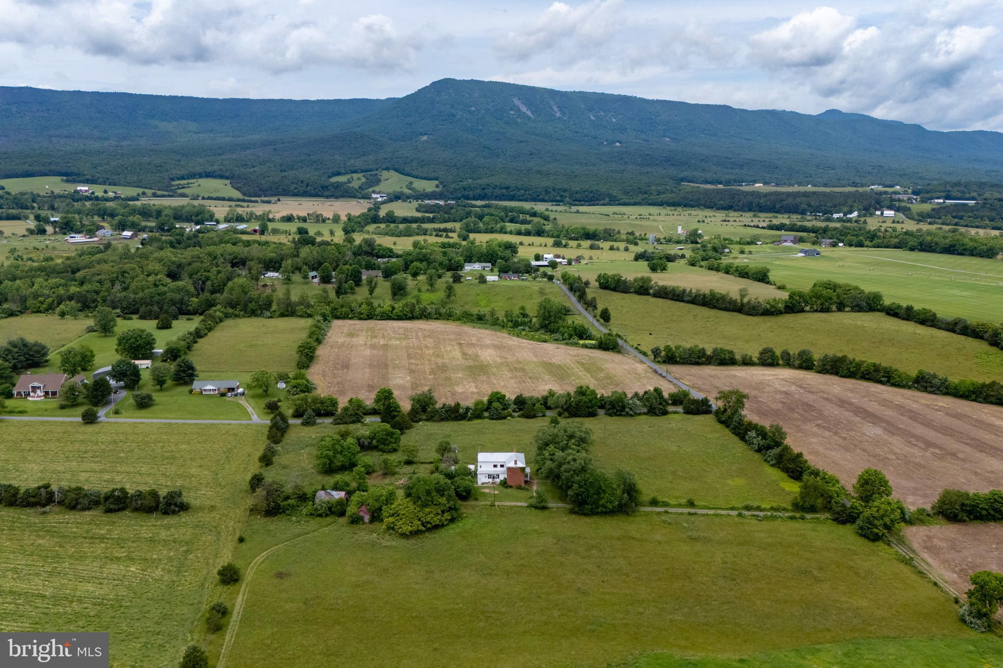 501 South Fork Road Luray, VA 22835 - Photo 78 of 79 an aerial view of a houses with a yard and lake view