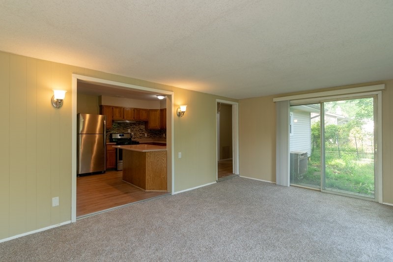 2630 Chandler Drive Fort Wayne, IN 46816 - Photo 13 of 29