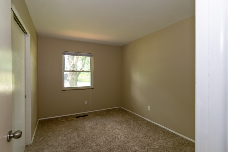 2630 Chandler Drive Fort Wayne, IN 46816 - Photo 25 of 29