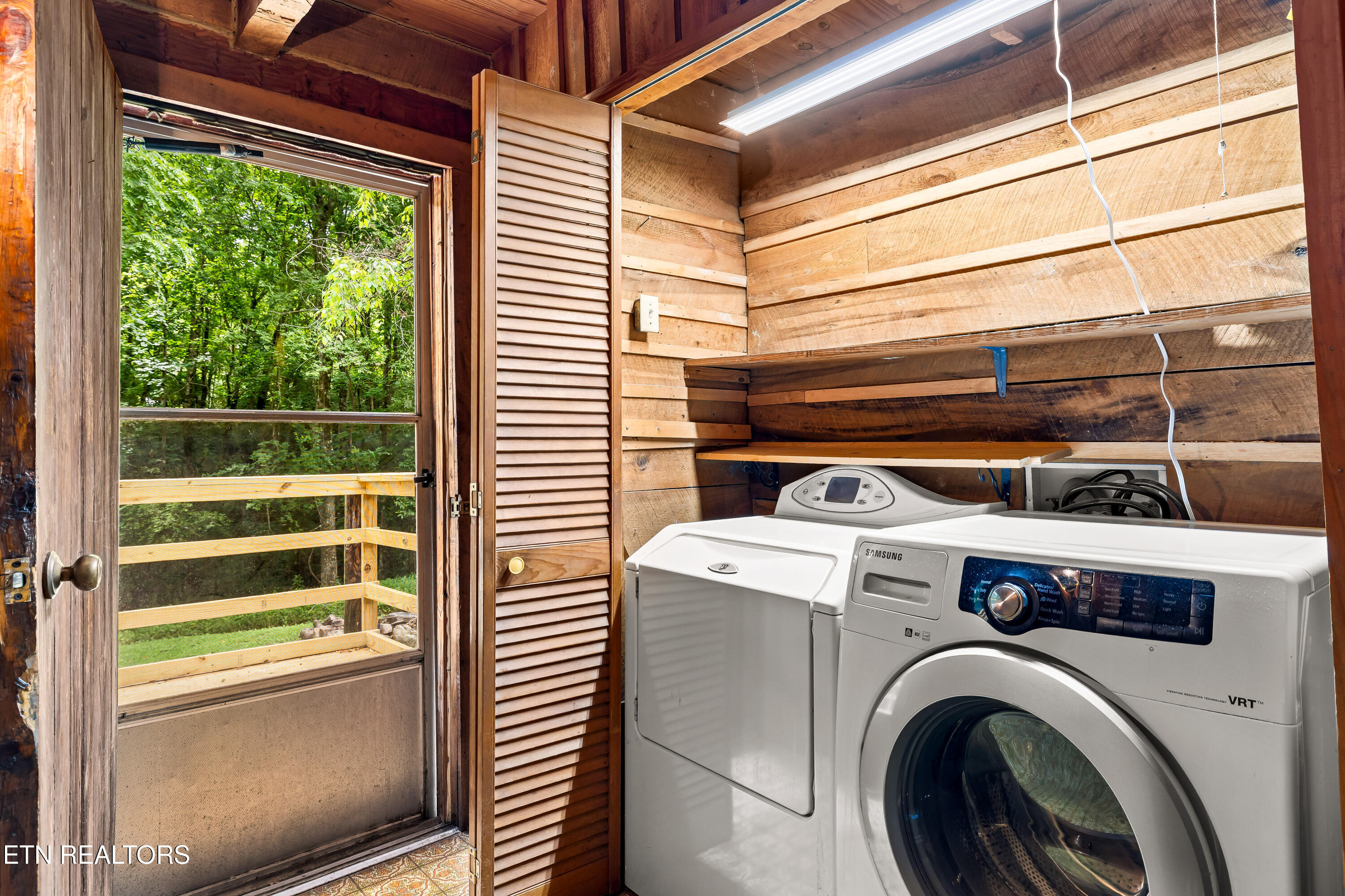 143 Old Cove Road Walland, TN 37886 - Photo 22 of 49 Laundry closet
