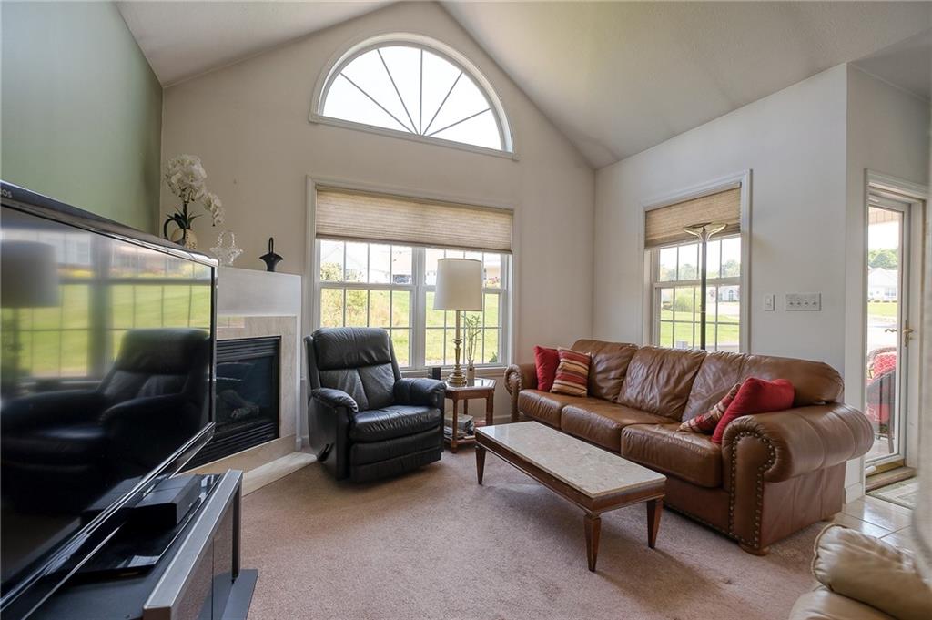 321 Saddlebrook Road Gibsonia, PA 15044 - Photo 4 of 25 Gallery Image 4