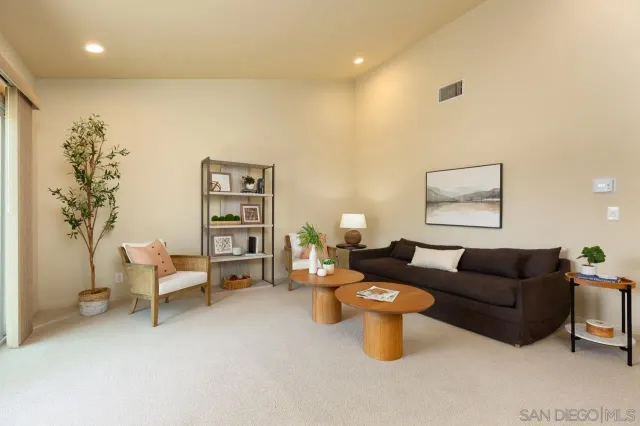 $635,000 | 254 Cerco Rosado, San Marcos, CA 92069