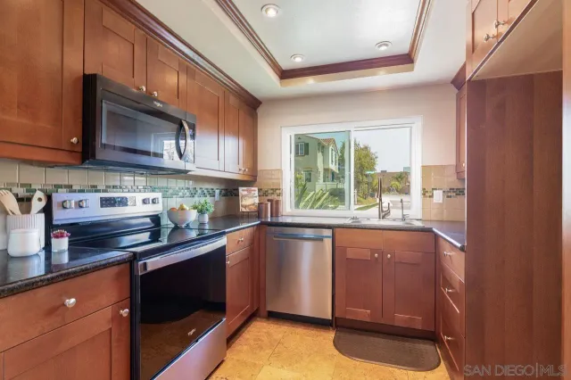 $635,000 | 254 Cerco Rosado, San Marcos, CA 92069