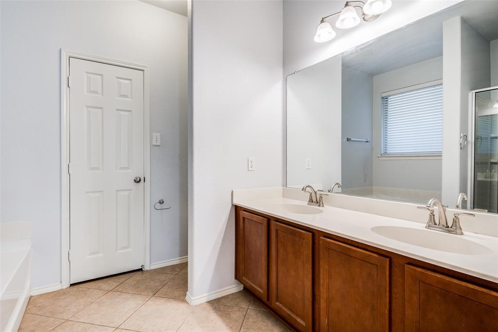 5112 Rustic Ridge Drive McKinney, TX 75071 - Photo 3 of 12