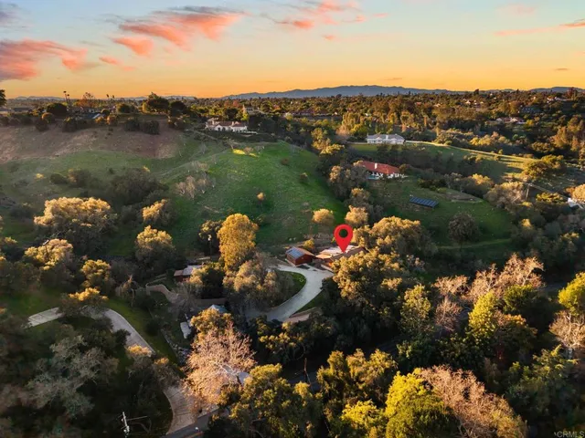 $789,900 | 901 Live Oak Park Road South, Fallbrook, CA 92028