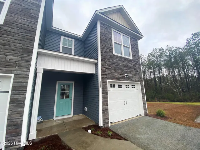 $1,650 | 517 Stone Crab Lane, Holly Ridge, NC 28445