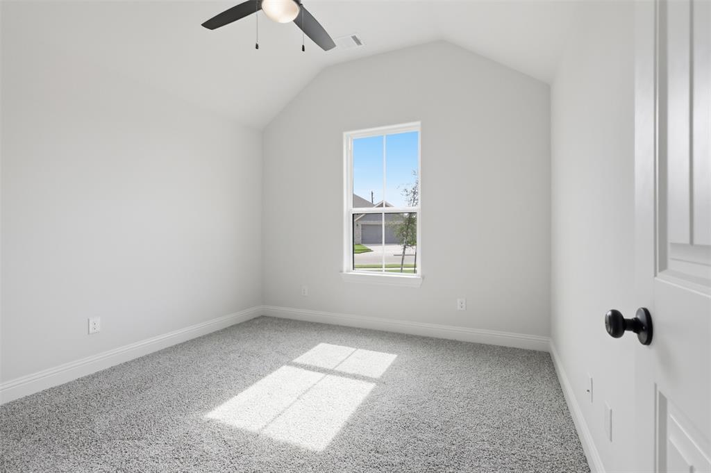 728 Raylan Springtown, TX 76082 - Photo 28 of 40