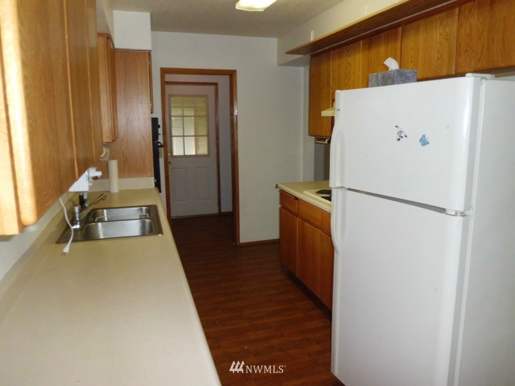 1748 Holcomb Road Kelso, WA 98626 - Photo 10 of 16 Gallery Image 10