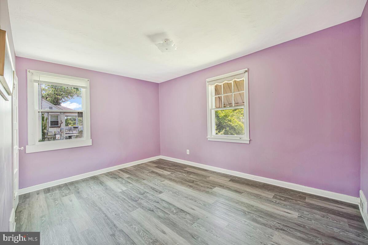 9425 Washington Boulevard Lanham, MD 20706 - Photo 17 of 38 a view of empty room with window