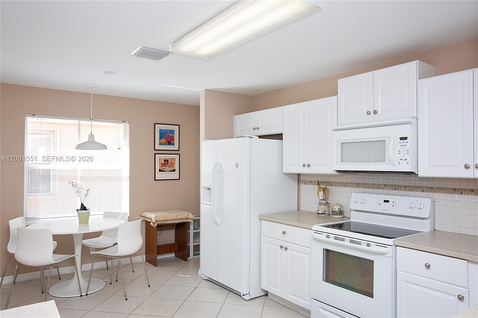 4104 Pine Ridge Lane Weston, FL 33331 - Photo 10 of 22