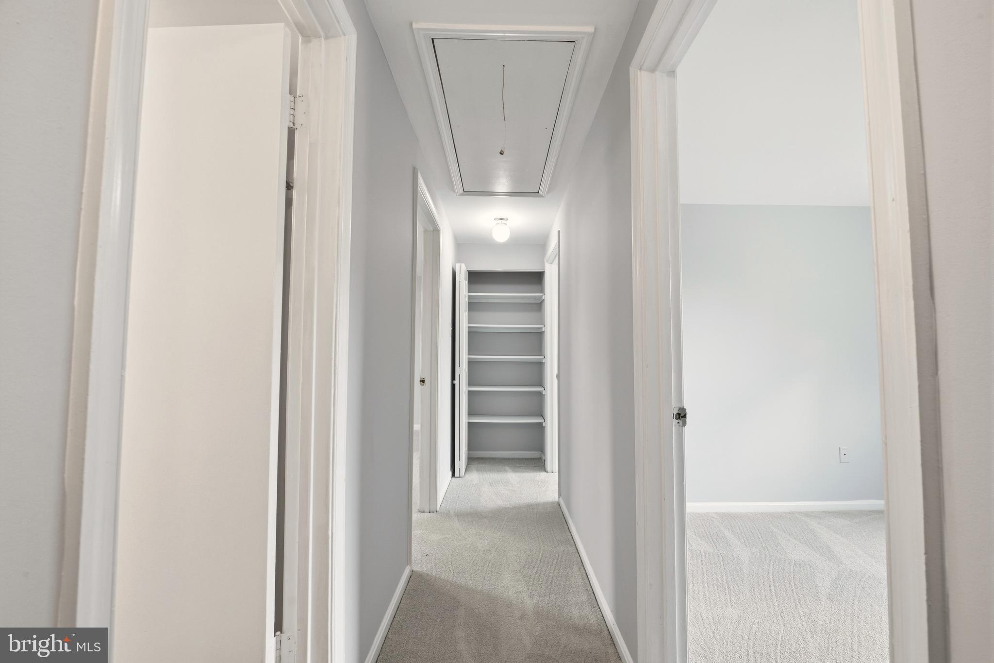 17524 Longview Lane Olney, MD 20832 - Photo 16 of 37 Upstairs Hallway