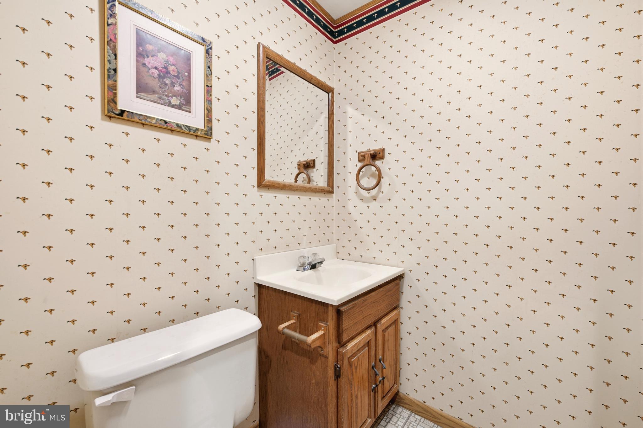 17524 Longview Lane Olney, MD 20832 - Photo 32 of 37 Basement Powder Room