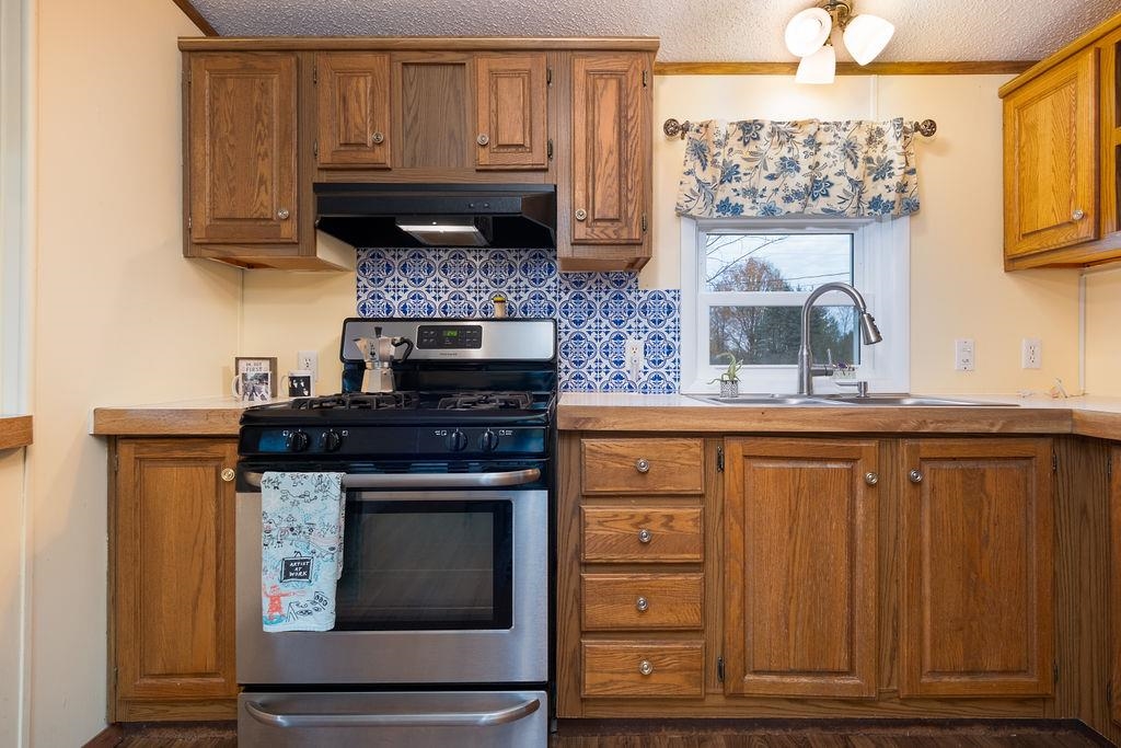 3240 Gonder Road Interlochen, MI 49643 - Photo 6 of 27