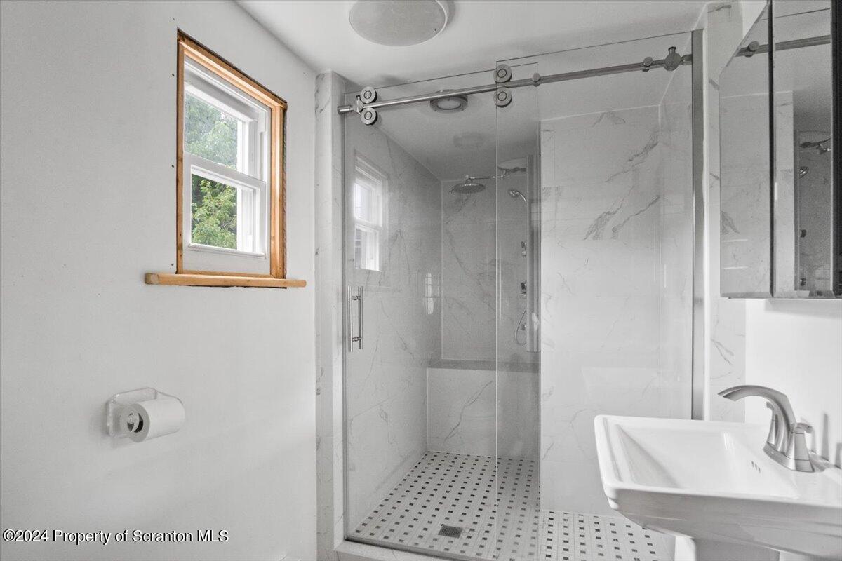 1112 Ridge Avenue Dunmore, PA 18510 - Photo 28 of 54 Gallery Image 28
