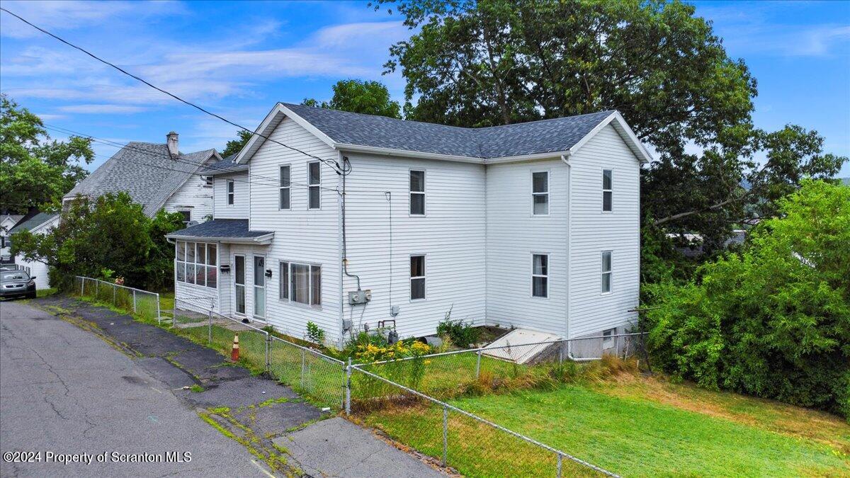 1112 Ridge Avenue Dunmore, PA 18510 - Photo 3 of 54 Gallery Image 3