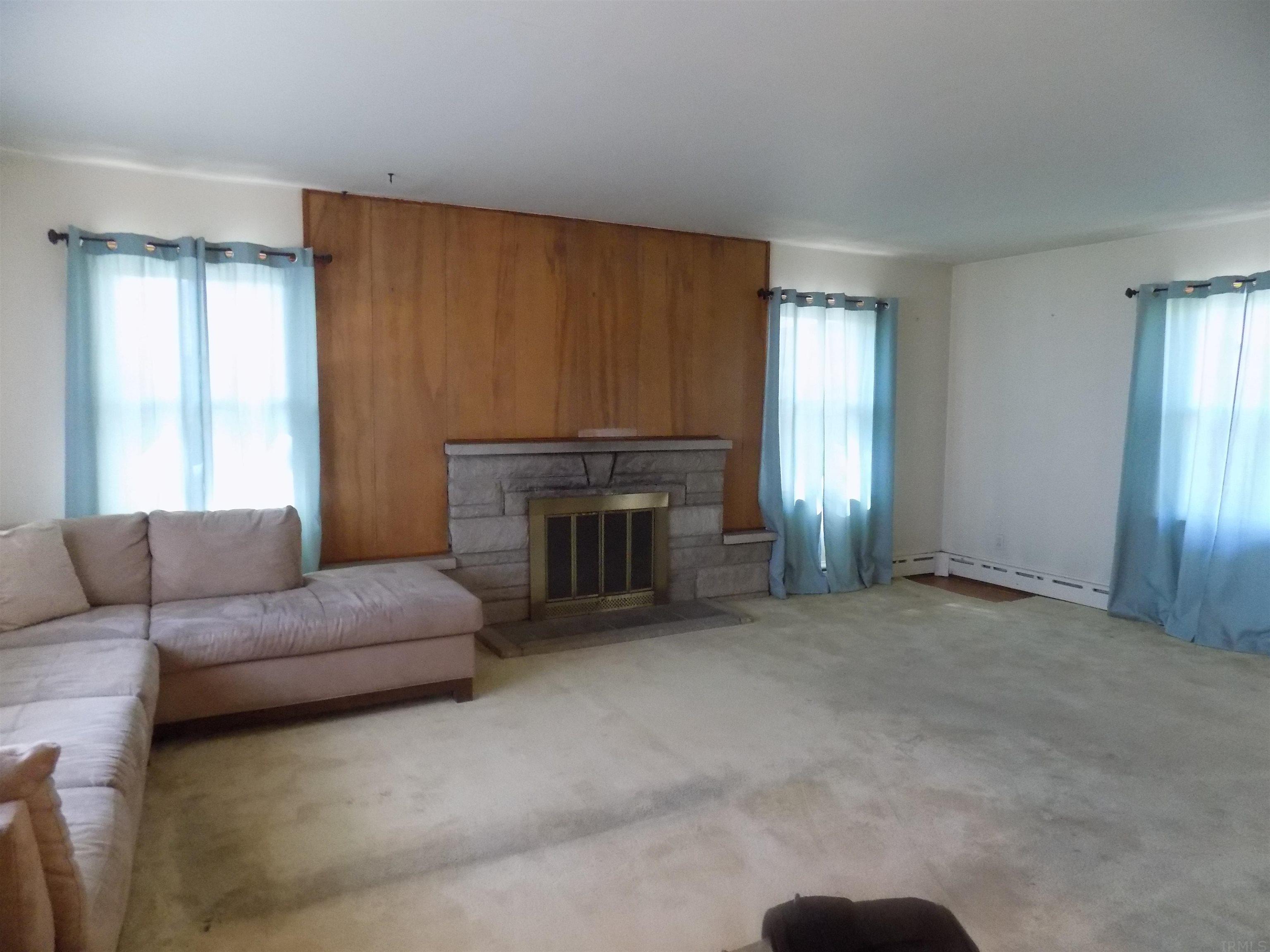 26825 Edwards Road Elkhart, IN 46514 - Photo 4 of 12 Gallery Image 4