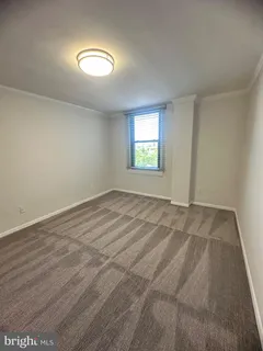 $2,400 | 4600 Duke Street, Unit 701, Alexandria, VA 22304