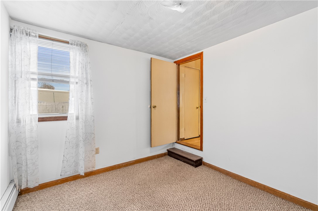 53 Samuel Avenue Pawtucket, RI 02860 - Photo 21 of 39