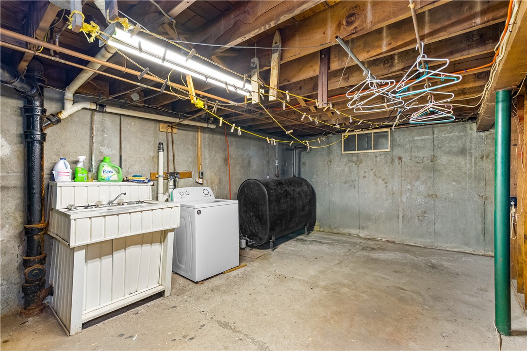 53 Samuel Avenue Pawtucket, RI 02860 - Photo 25 of 39