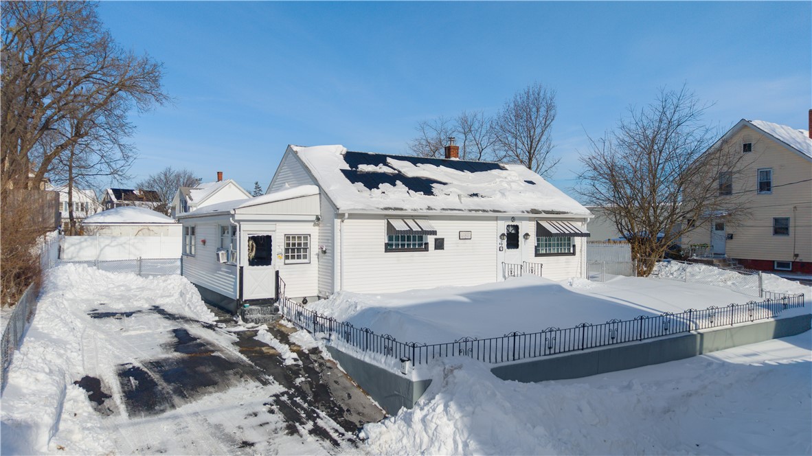 53 Samuel Avenue Pawtucket, RI 02860 - Photo 3 of 39