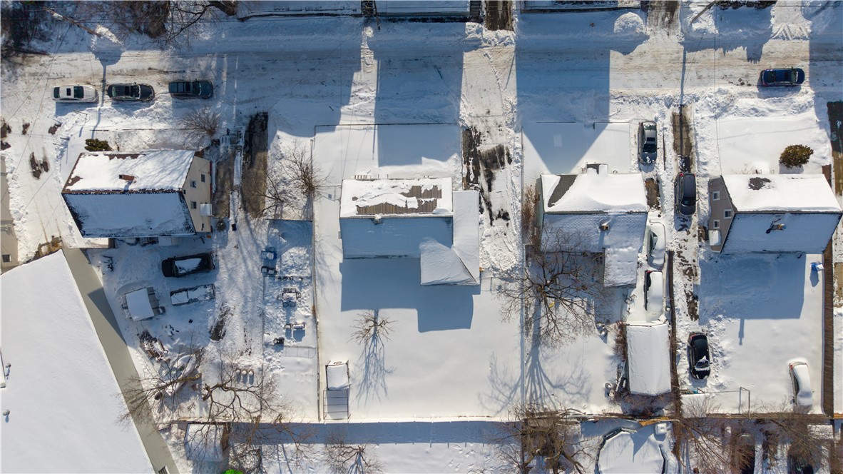 53 Samuel Avenue Pawtucket, RI 02860 - Photo 4 of 39