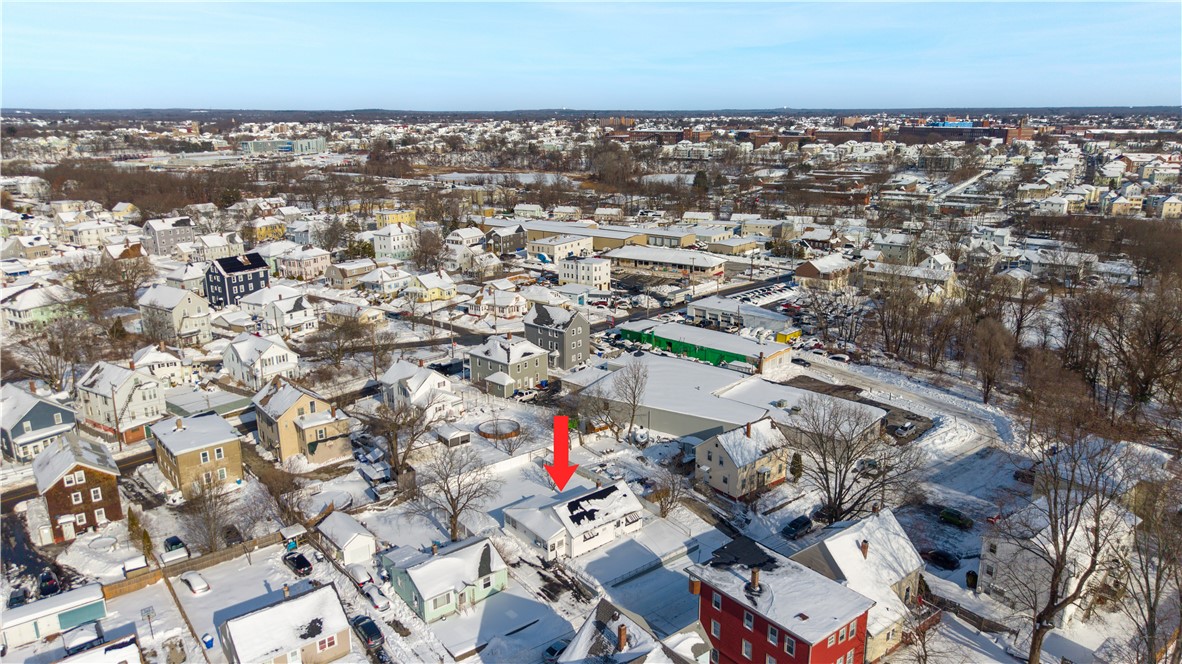 53 Samuel Avenue Pawtucket, RI 02860 - Photo 7 of 39