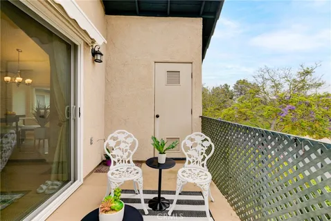 $679,000 | 11305 Avenida De Los Lobos, Unit C, San Diego, CA 92127