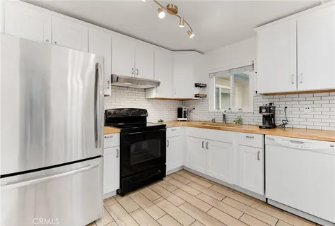 $679,000 | 11305 Avenida De Los Lobos, Unit C, San Diego, CA 92127