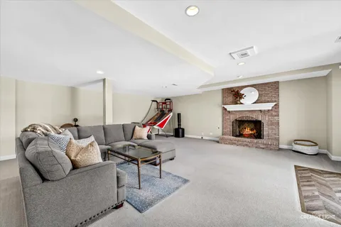 $915,000 | 3N890 Emily Dickinson Lane, St. Charles, IL 60175